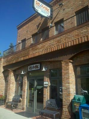 Leah Baxter-Re/Max Properties Of The Summit