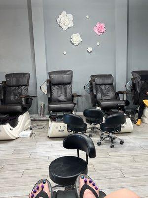 Winwin Nails & Spa LLC