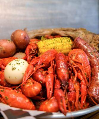 Crawfish, corn, potatoes, sausage & a Turkey Neck!