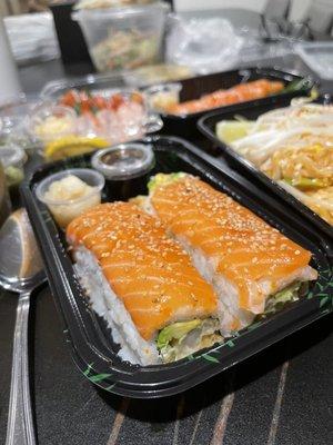 Aki Sushi Bar - Bai Plu Thai Restaurant