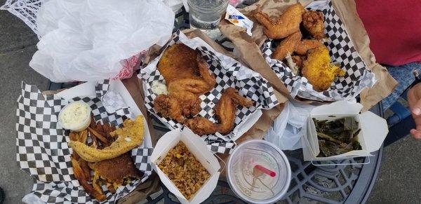 Fried chicken, fried catfish, Creole rice, collard greens, brown sugar lemonade, and mac n cheese. Delicious!