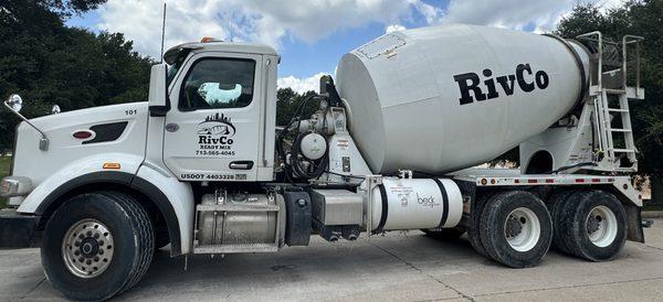 RivCo Ready Mix Truck