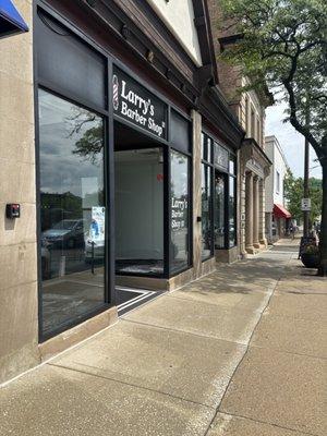 Larry's Barber Shop III