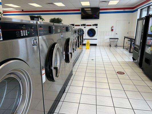 Surf N Suds Laundromat