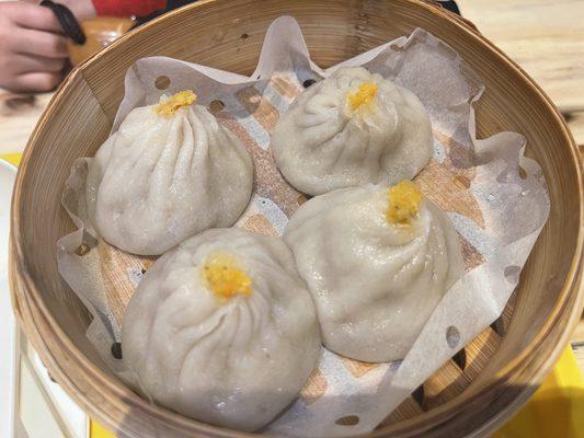 5. Crab Meat Soup Dumplings 3/5 - kind of mushy. I prefer the original #6 dumpling by alot