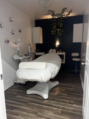 Facial room