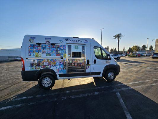 W's and C's Ice Cream and Snacks