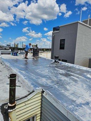 A B Contracting & Roofing