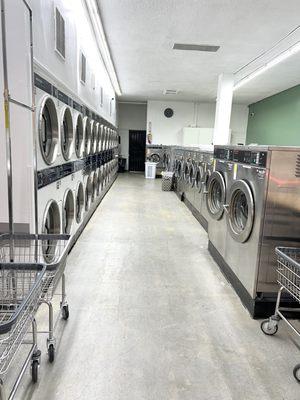 Clean Hamper Laundromat