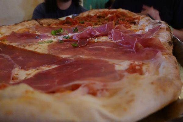 Via Napoli Ristorante E Pizzeria