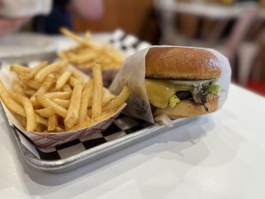 Gouda burger with fries