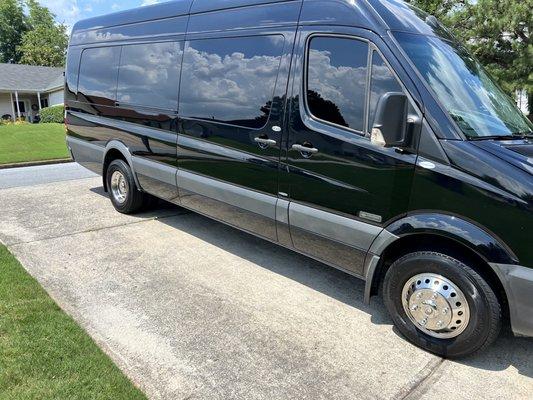 Strictly Business Limousine Service