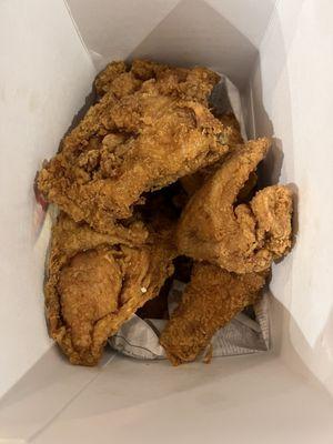 Eight Piece Mixed Meal basket (take out only)