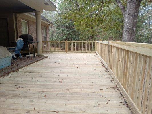 D&E Home Repair and Garage Doors