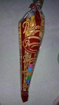 Cheese and french toast mix yummy yess hunni FRENCH TOAST POP CORN IT'S DELICIOUS!!!!!!