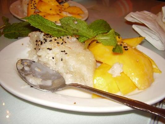 mango with sticky rice