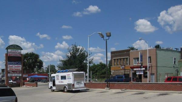 El Paisa Taqueria Truck