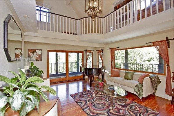 Architecturally exciting Fairfax home-sold quickly after being others failed.