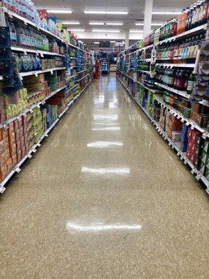 Big Y East Longmeadow MA. Clean, and well kept.