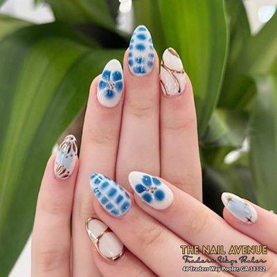 The Nail Avenue Pooler