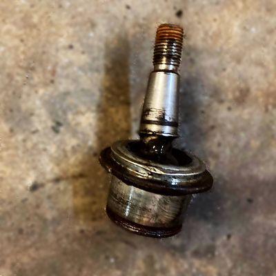 2008 Dodge Charger
Replaced brake pads,upper control arm,bolt joint,pushing