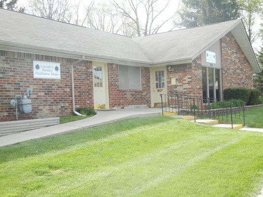 Cedar Ridge Townhomes & Apartments