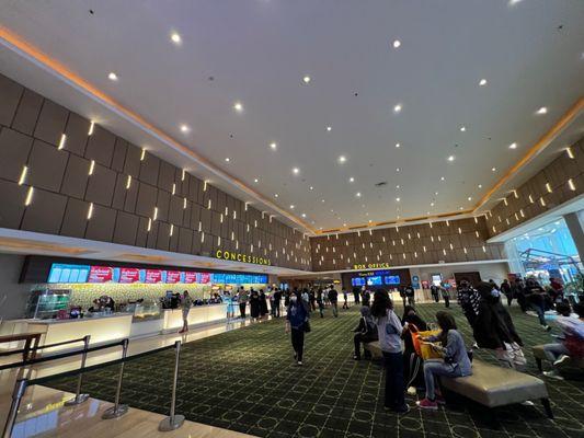 Movies at Midway it is NOT. For review reference only (is it asking too much?)