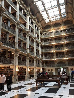 Baltimore Tour Guide