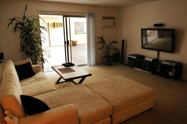 Las Palmas Villa Apartments