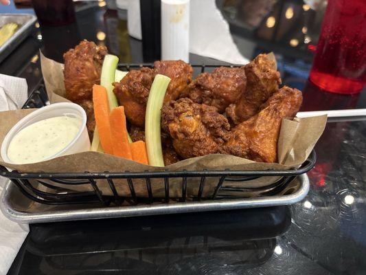 12 piece Wings, buffalo hot