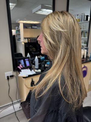 Blond specialists