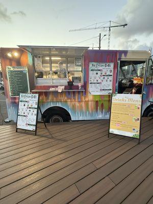 Ice Cream Rolls Hawaii