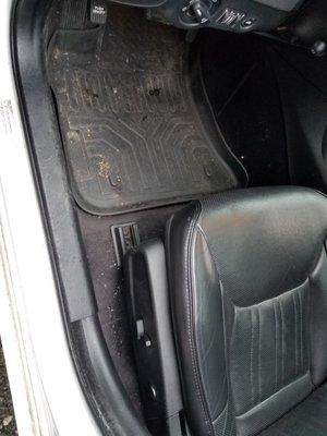 Before interior detailing service