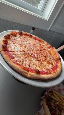 Isola Pizzeria and Bar