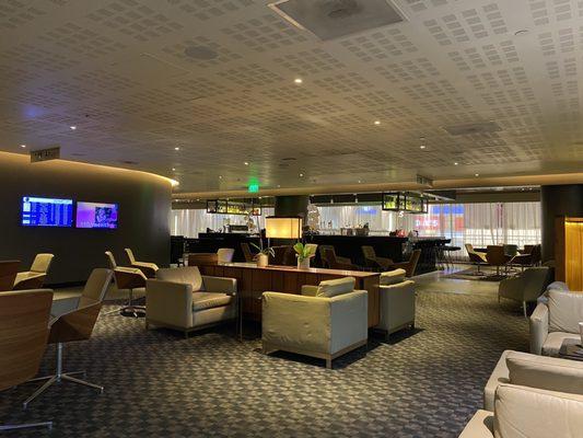 Qantas International Business Lounge