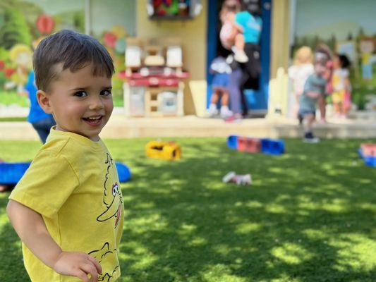Halsey Schools Infant Center & Preschool in Woodland Hills
