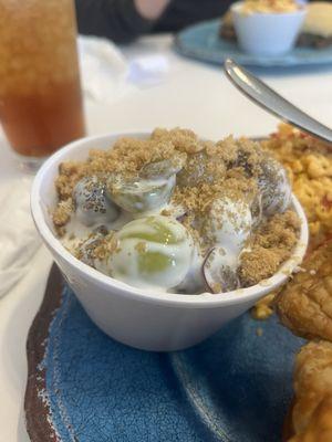 Grape salad - Sour cream & Brown sugar