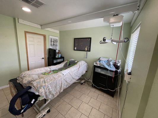 HumanCare Heliq ceiling lift