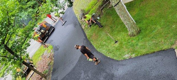 F & F Paving and Excavating