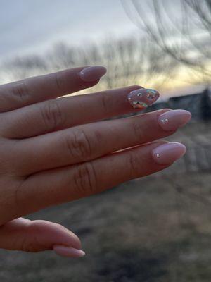 I wish I was better at taking photos! Alanna gave me beautiful, simple & artful nails with a touch of bling that I love