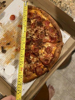 "16 inch" hand tossed pizza comes up a little short