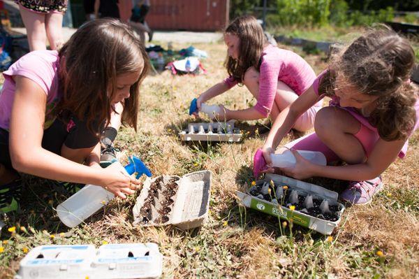 Planting seeds to take home!