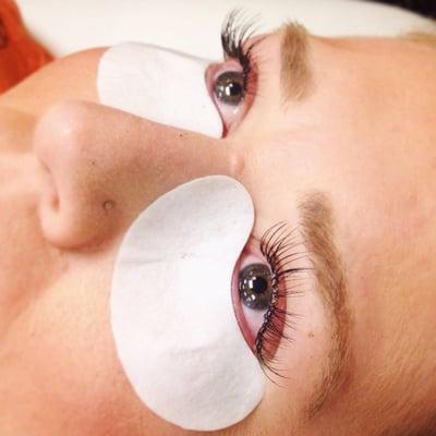 Classic full set of lashes