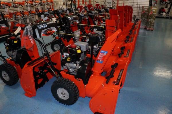 Hellebuyck's Power Equipment Center