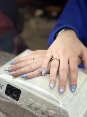 So so so happy with how these turned out!! My favorite place to get my nails done