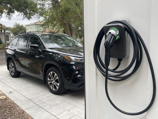 Chargepoint Home Flex 50 installation in Culver City.