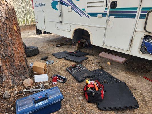 Replacing rear calipers on a 28ft RV