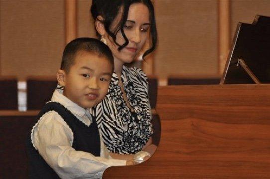 Suzuki Piano Academy