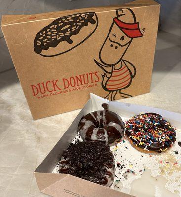Chocolate Confetti Cookies & Cream The Flip-Flop