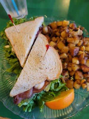 BLT and homefries